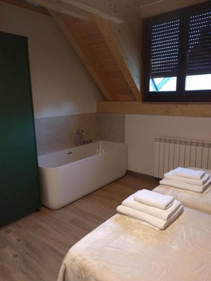 Gistaín Apartment Casa Blas מראה חיצוני תמונה